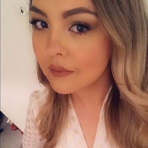 Meet your Posher, Karla